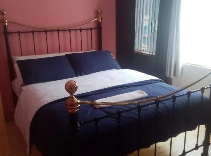 Golf 5 Min Walk Away And We Have Wifi * Luddan